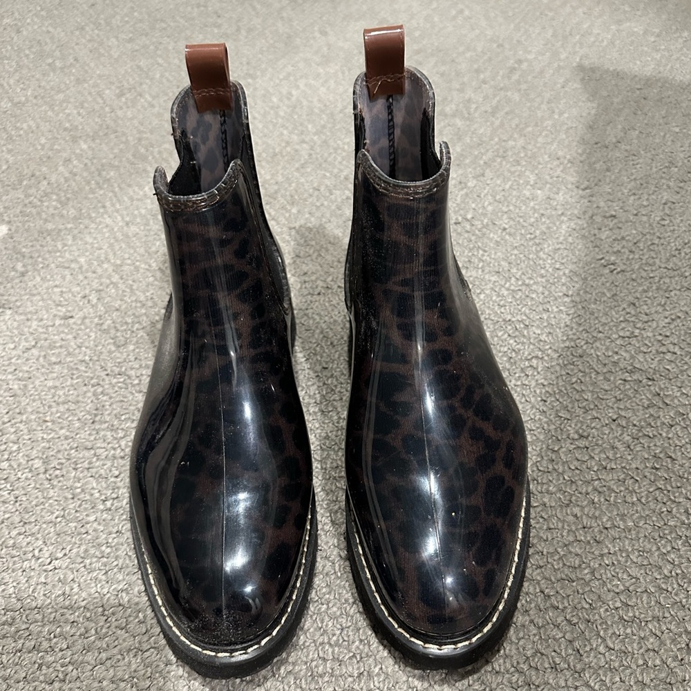 Cougar rain boots